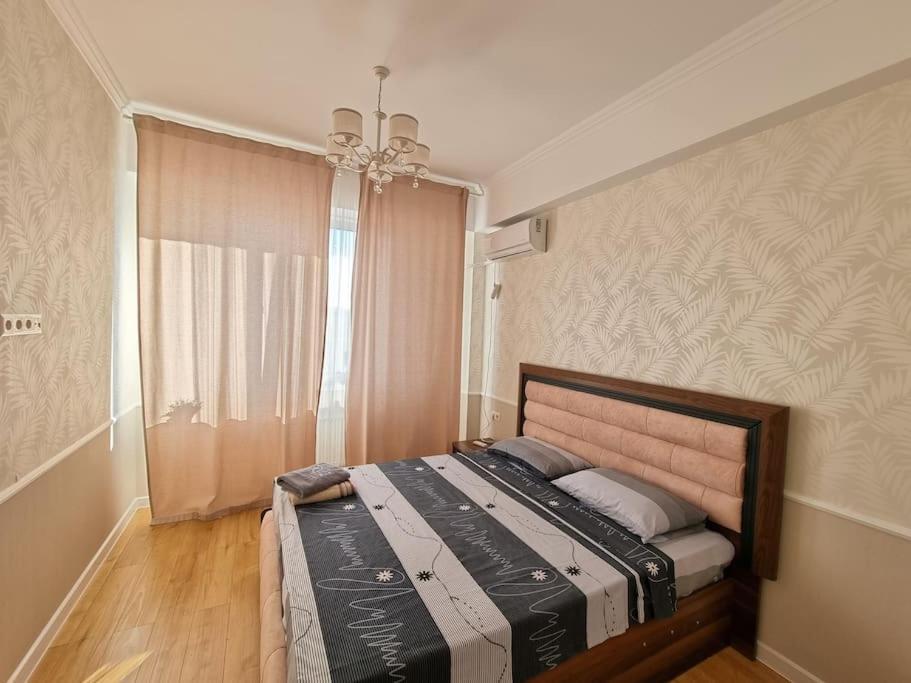 Grand Excelent New Ultra Central Apartments Chisinau Exterior photo