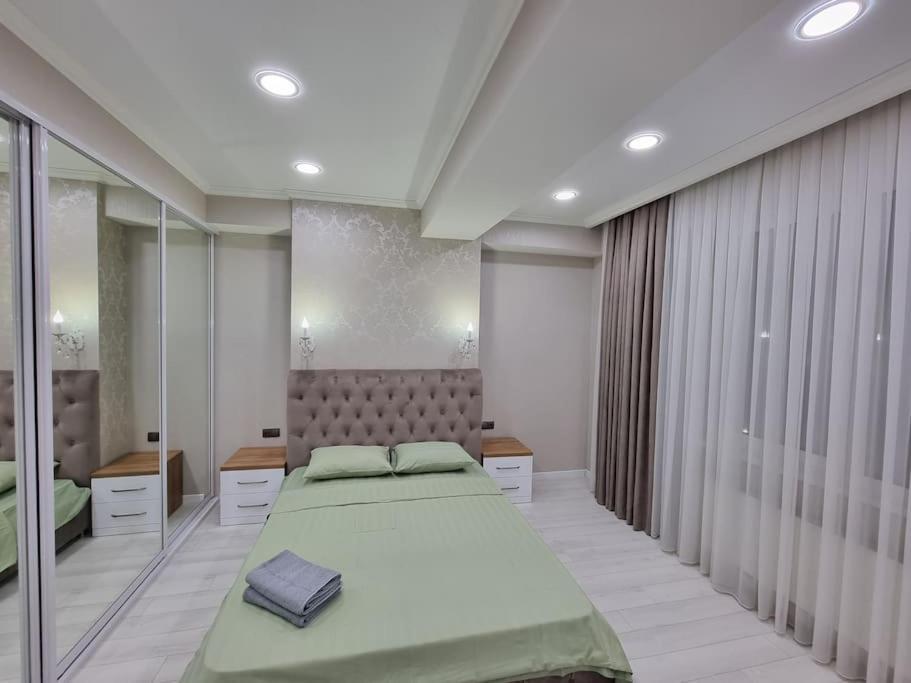 Grand Excelent New Ultra Central Apartments Chisinau Exterior photo