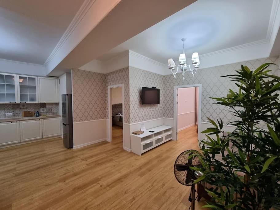 Grand Excelent New Ultra Central Apartments Chisinau Exterior photo